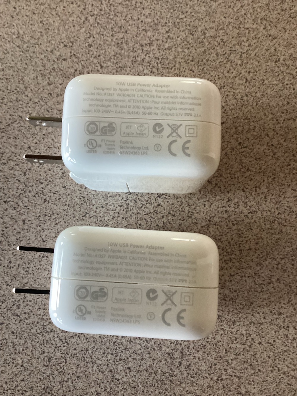Set of TWO Apple 10W USB Power Adapters / Charging Cubes for iPad and iPhone